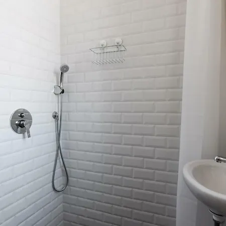 شقة Klauzal W/3 Bedrooms, French Balcony