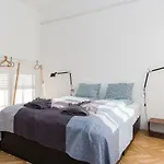 Apartament Klauzal W/3 Bedrooms, French Balcony *
