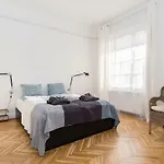 Apartament Klauzal W/3 Bedrooms, French Balcony *