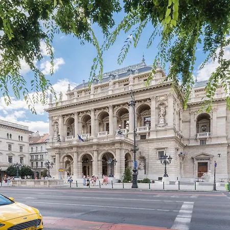Klauzal W/3 Bedrooms, French Balcony Apartament Budapesta